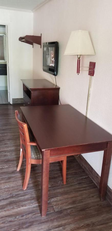 Best Inn Formerly Known As M Star Hotel Chickasaw Extérieur photo